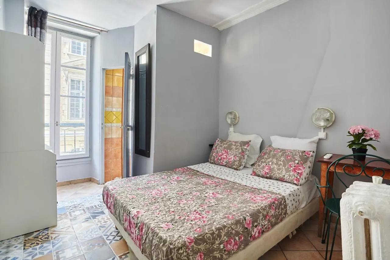 Le Petit Borda Hotel Parijs